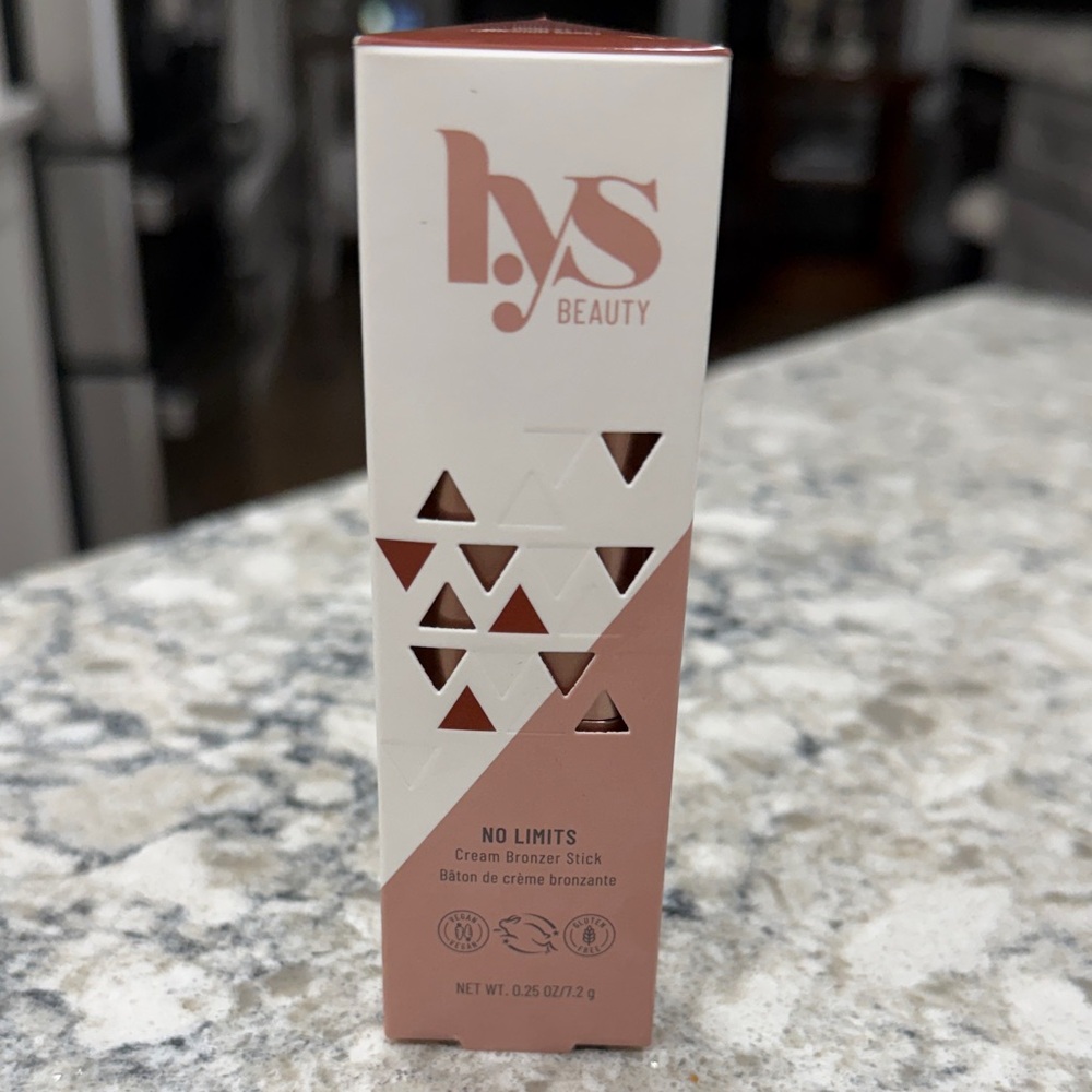 LYS Beauty No Limits Cream Bronzer Stick
